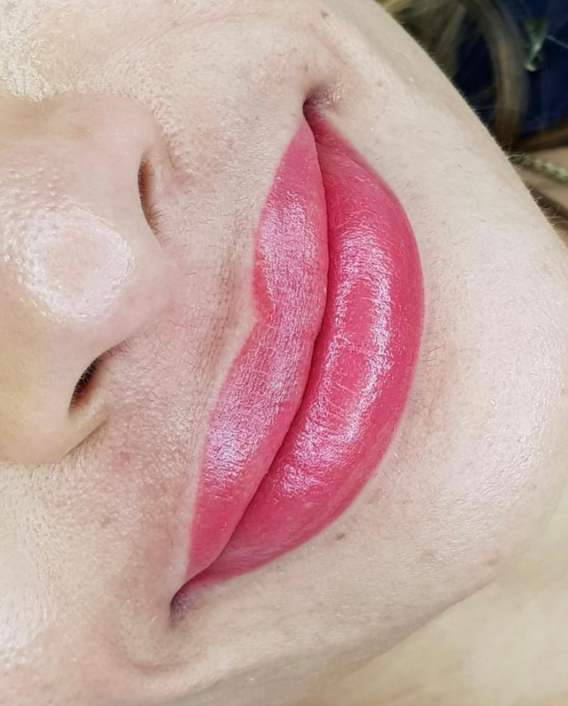 Full Lip Coloring