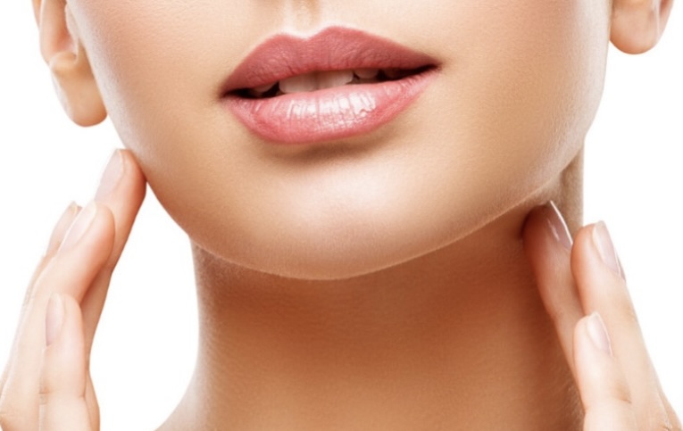 Lip And Chin Wax