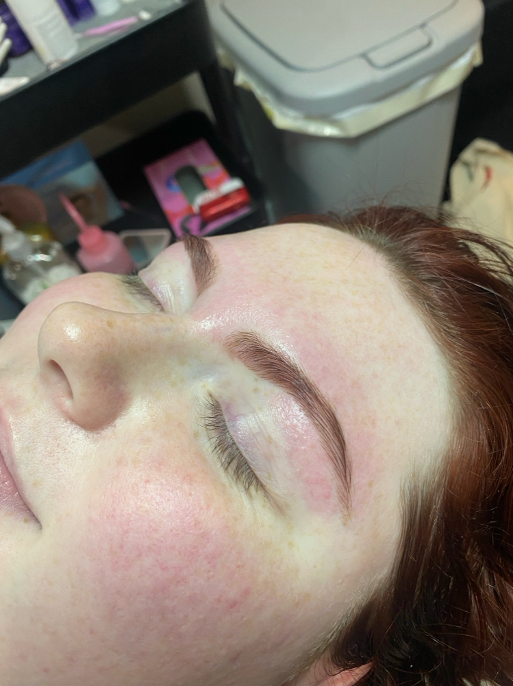 Brow wax & Tint