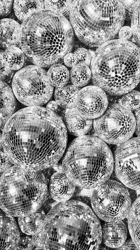 Content Model Radiant Reset Facial