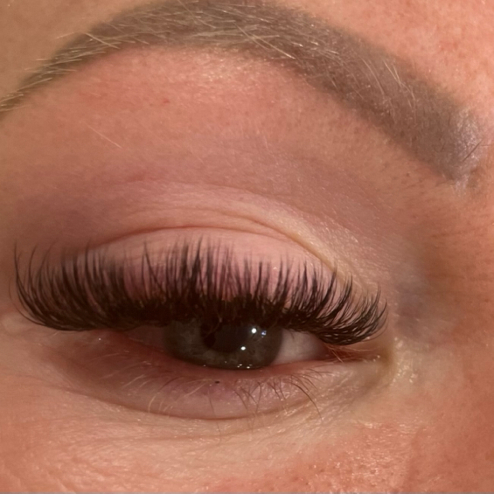 Volumn Eyelash Extensions