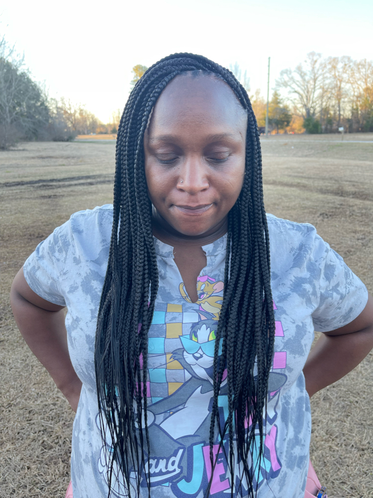 Medium knotless braids