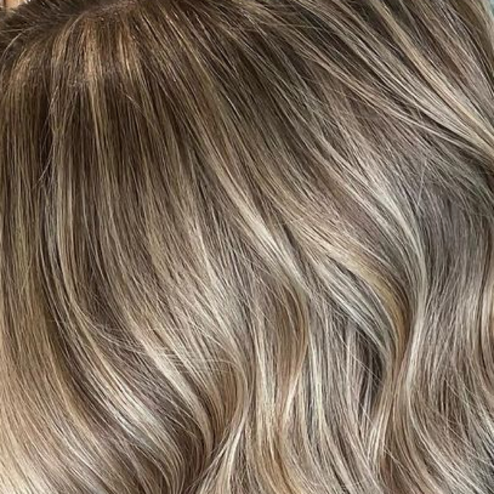 Full Highlight Retouch at The Laguna Aesthetic Hair Studio- Austin in Austin, TX