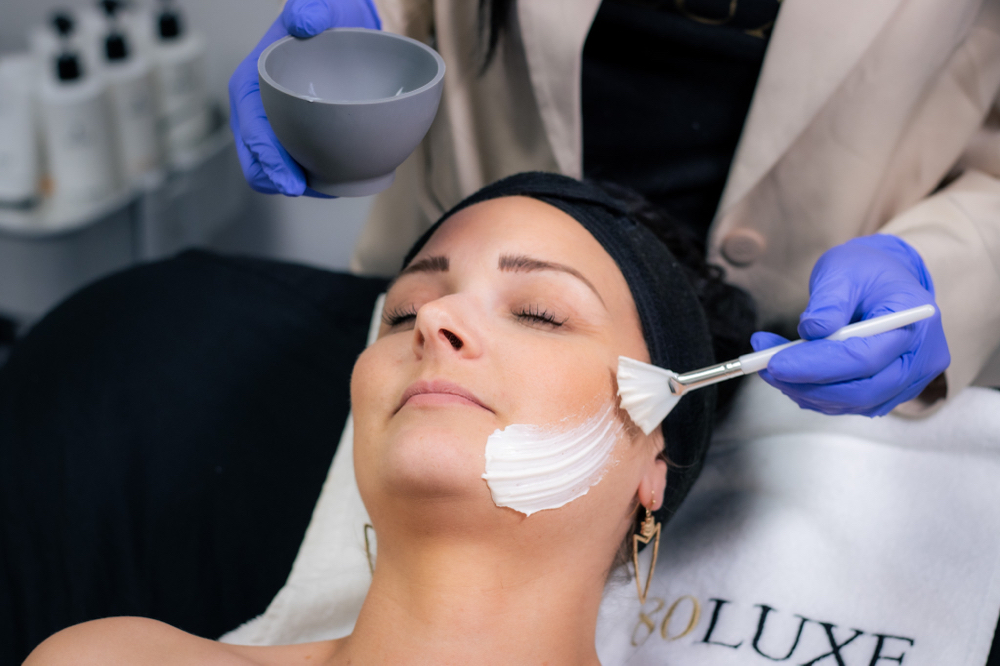 Custom Deluxe Facial