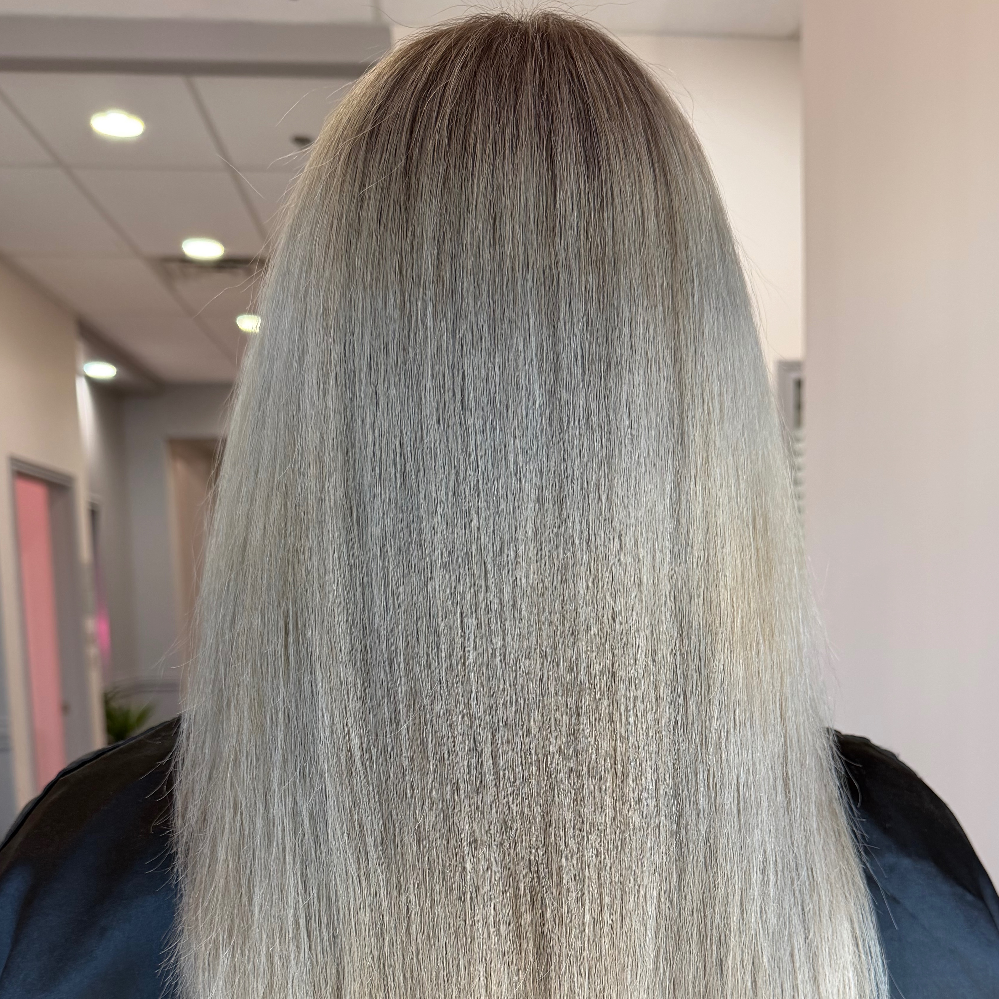 OMBRE LIGHTENED ROOTS TO END at the ombre dealer in dallas, TX
