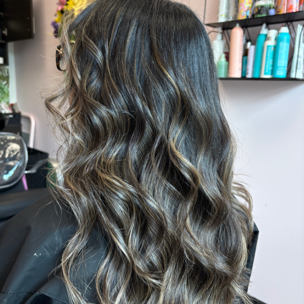Gloss and Blowdry at Vanessa's Chair in Leesburg, VA