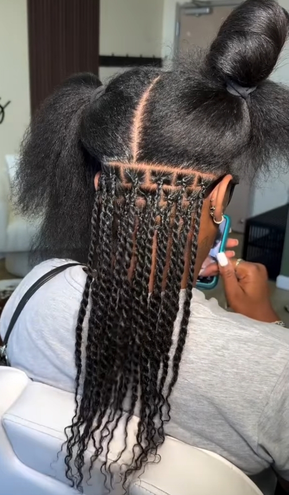 KNOTLESS MINI TWISTS