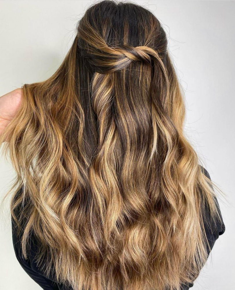 Tape In Hair Extentions