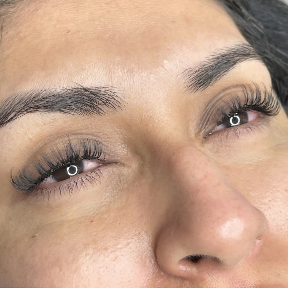 Hybrids,Classic wet look and YY las at Dream lashes and brows in Glendale, AZ