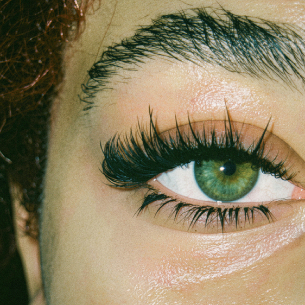 Wispy Full Set at LUXE BEAUTÉ Co. in LAUREL, MD