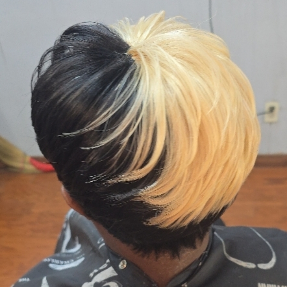 Quick Weaves at Ready For The World 🌍 Salon in Amarillo, TX