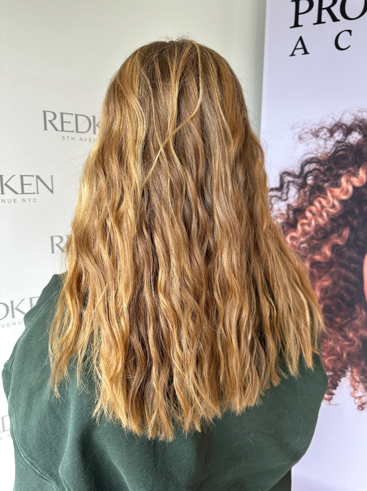 Shampoo & Style