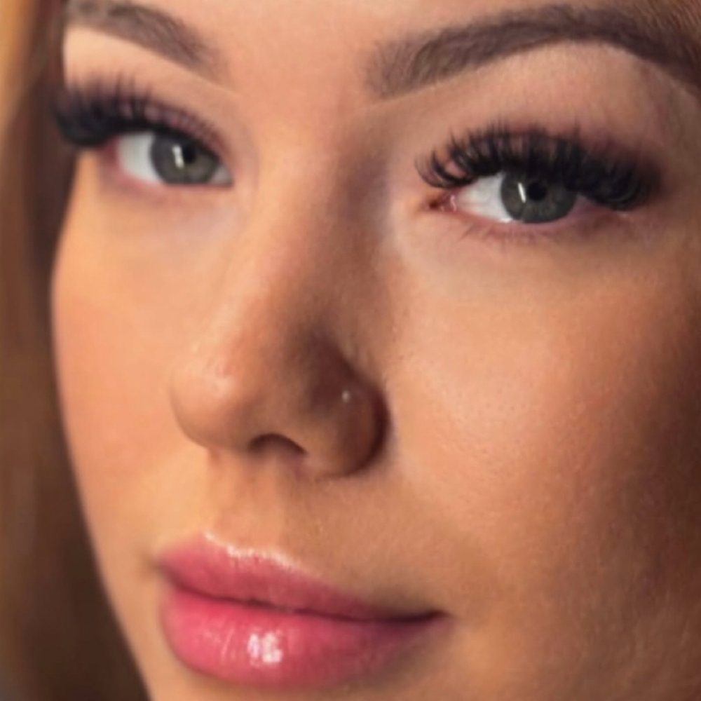Luxe 3-Week Lash Fill at Lee Anthony Salon in Kennesaw, GA