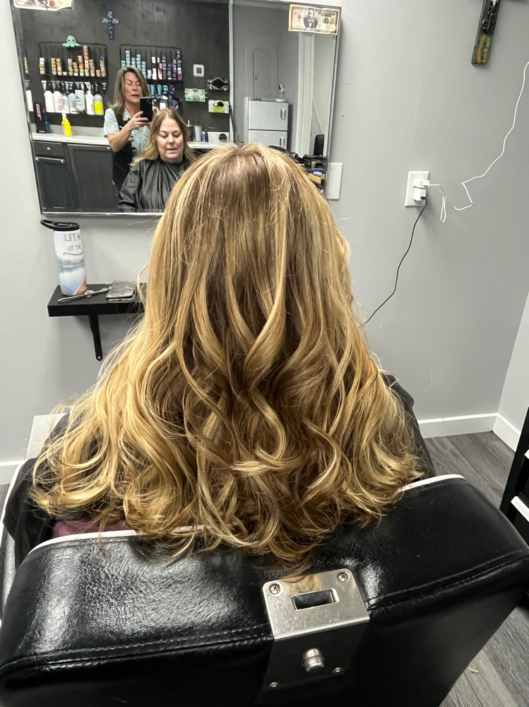 Cut/style,(women)