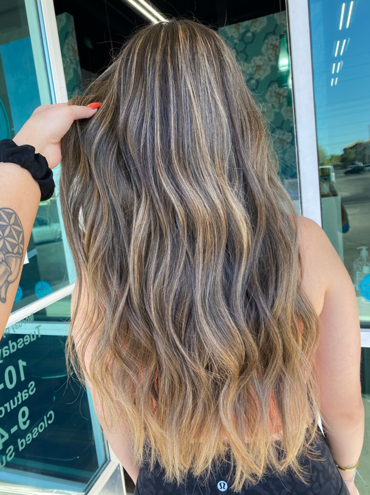 Lived-in Balayage Mini