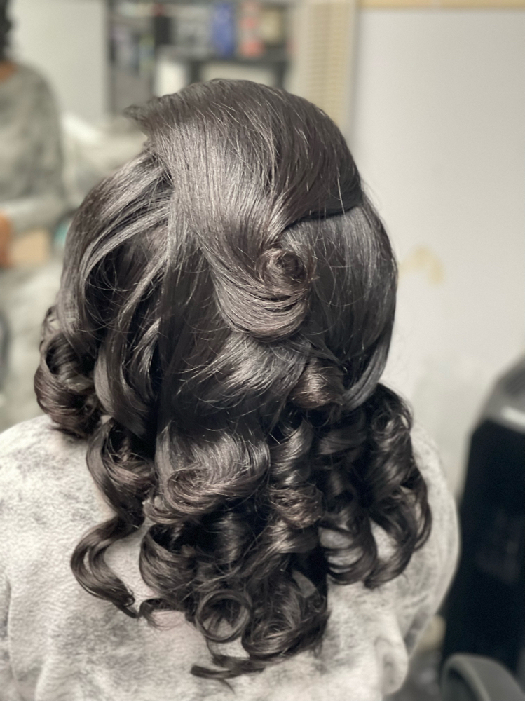 Blowout With Curls