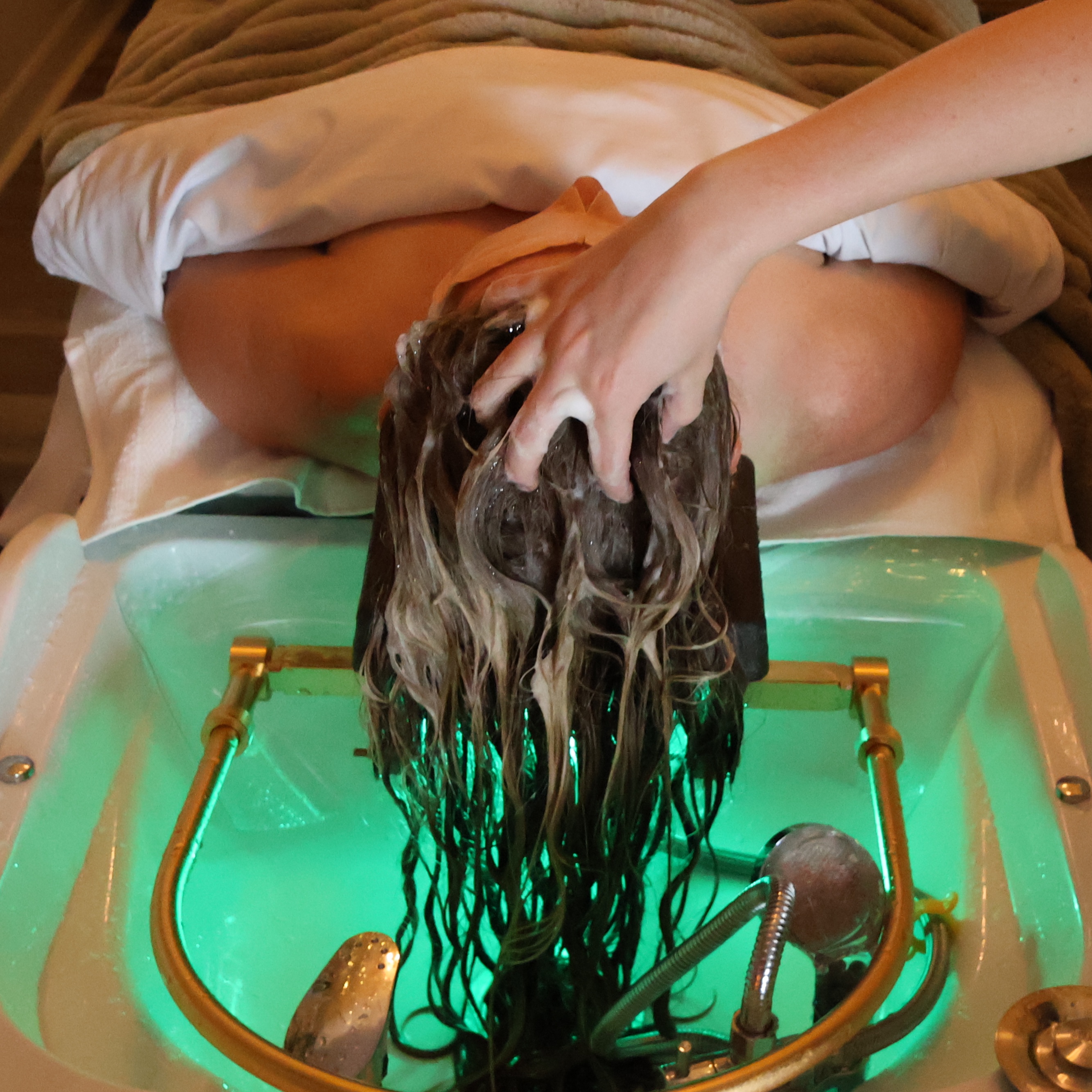 The Muse Headspa - Radiant at La Belle Apotheca in Lexington, SC