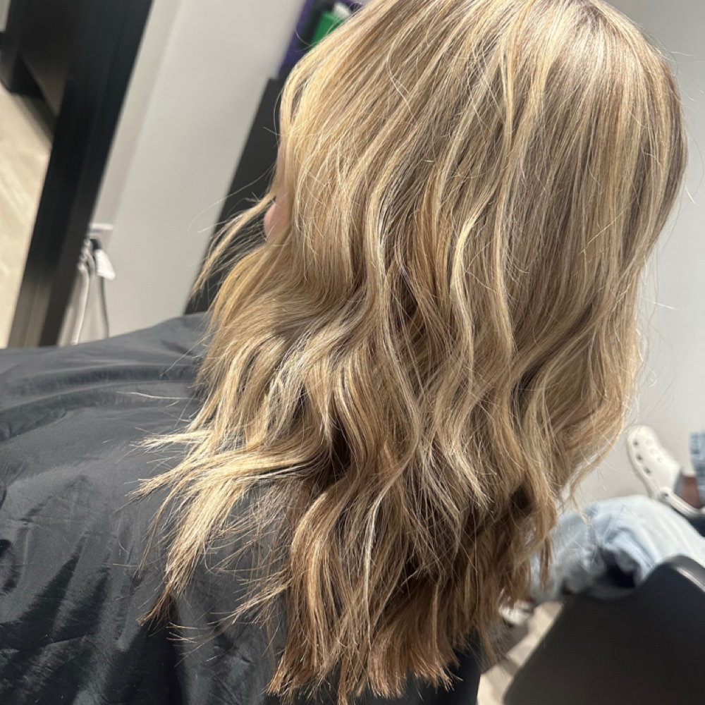 Womens Layered Haircut at Kutz N’ Kurlz by Fernanda in McKinney, TX