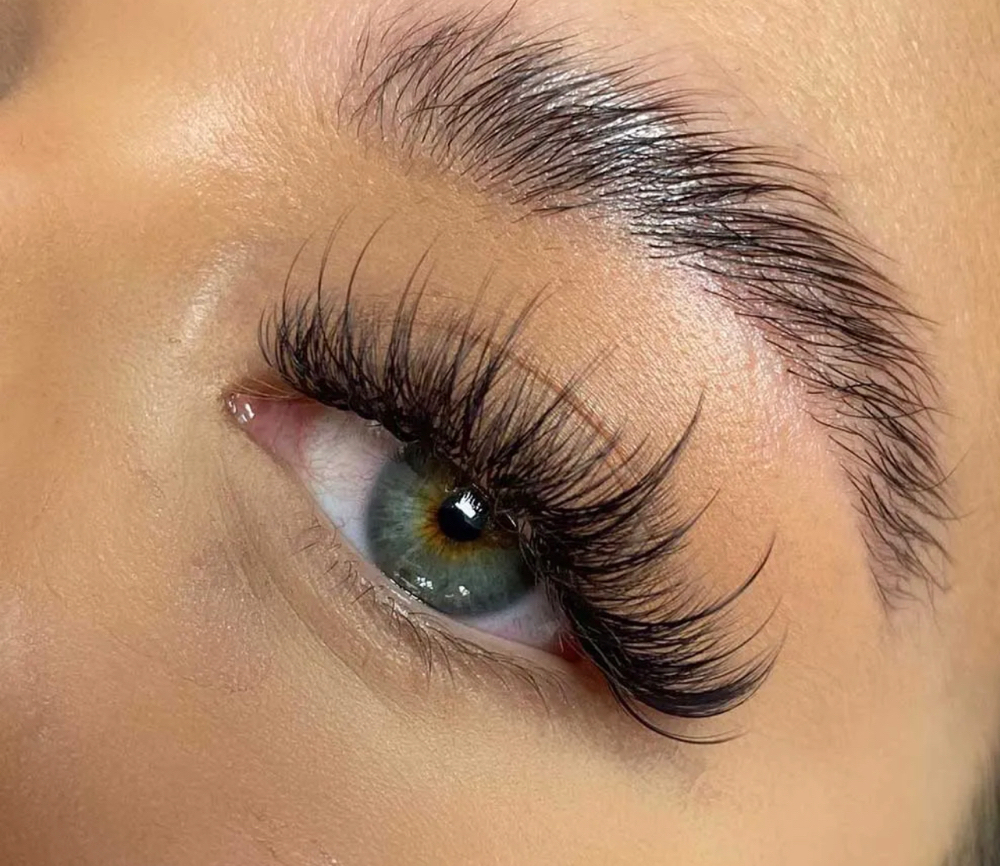 Wet Lashes at Sachi Nails and Body Spa in Yonkers, NY