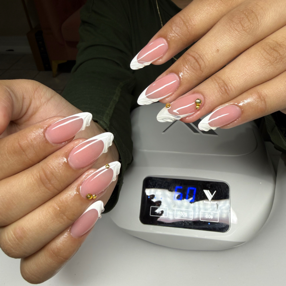 Uñas Acrilicas Medianas/Medium at Nails by Kerlin in Severn, MD