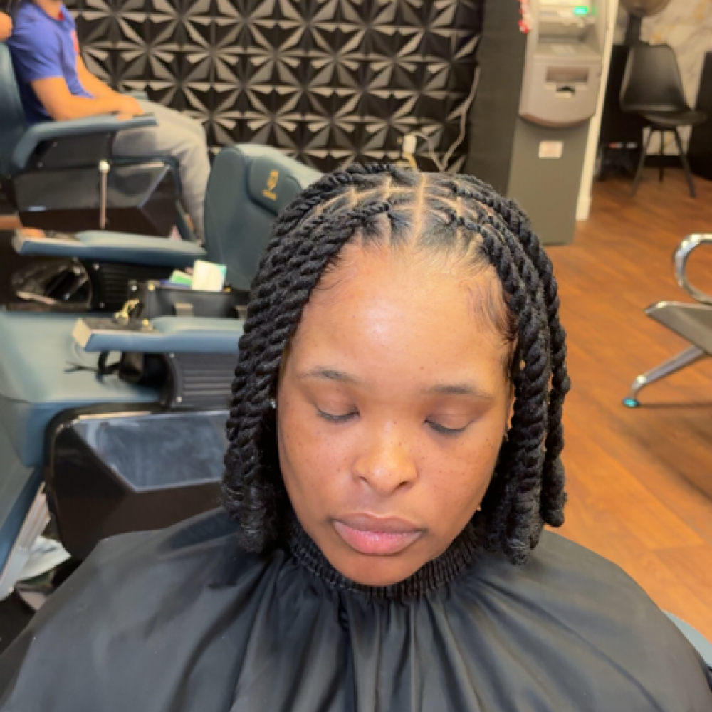 Extended Loc Bob at Mochas Lux Locs in Hinesville, GA
