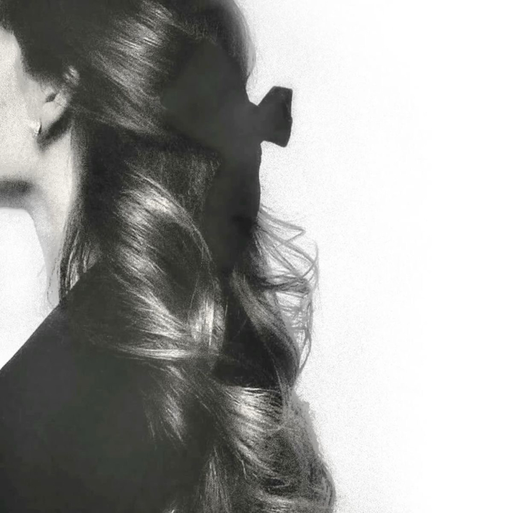 The Dimensional Brunette