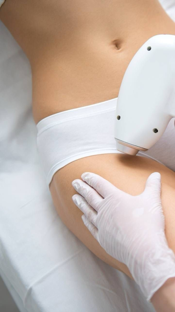 Bikini line/ linea del bikini at LUXOR BEAUTY BAR in ALPHARETTA, GA