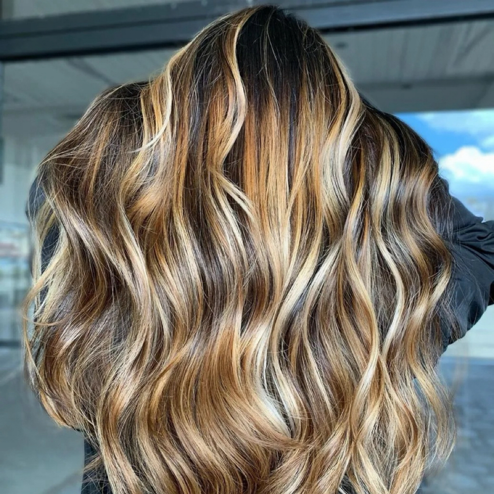 (Full Head) Dimensional Blonding at REBEL HAIR DEN in Eatontown, NJ