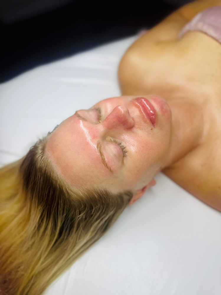 BASIC CUSTOM FACIAL