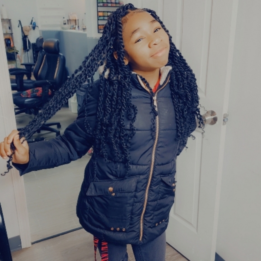 Kids Smedium Twist at LG Stylez LLC in Fraser, MI