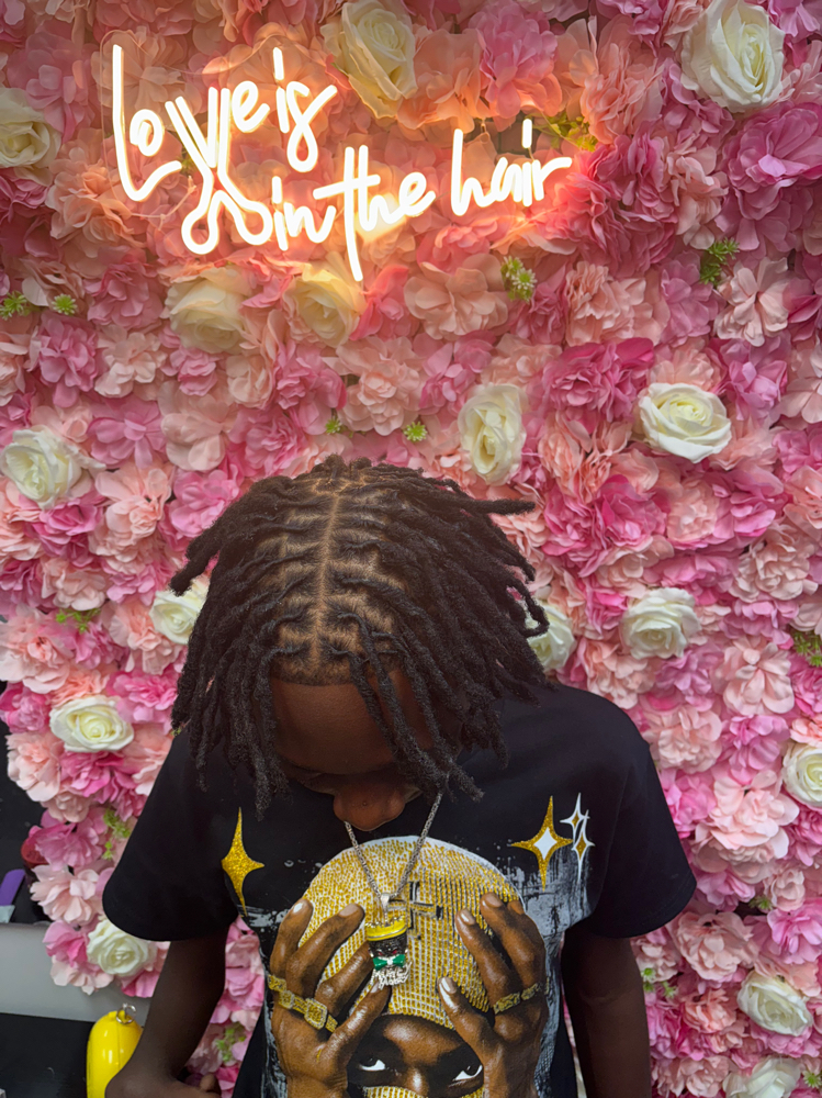 Loc Retwist at Rave Beauty Bar LLC in Phoenix, AZ