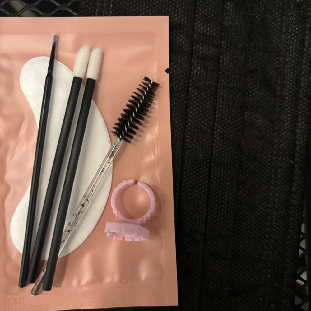 Bottom Lashes at Pretty Bond in Benson, AZ