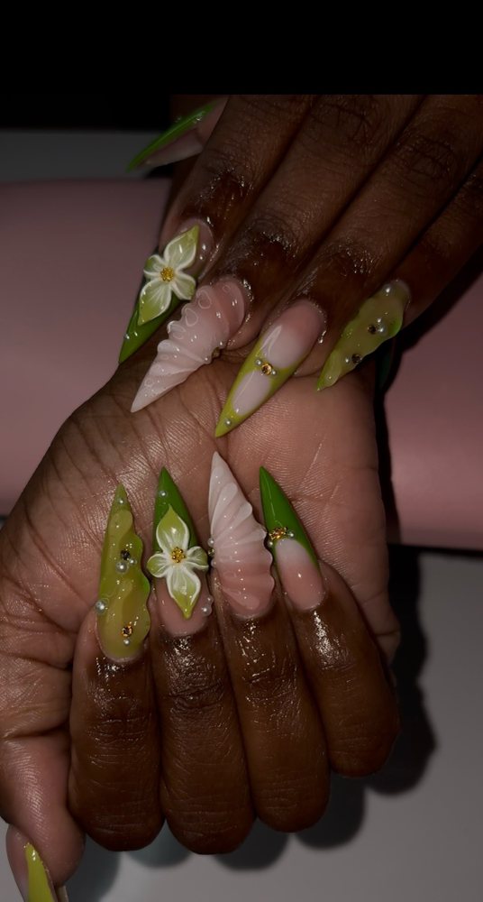 Creative Full-Set at Divine Tips by Trin in Rosedale, MD