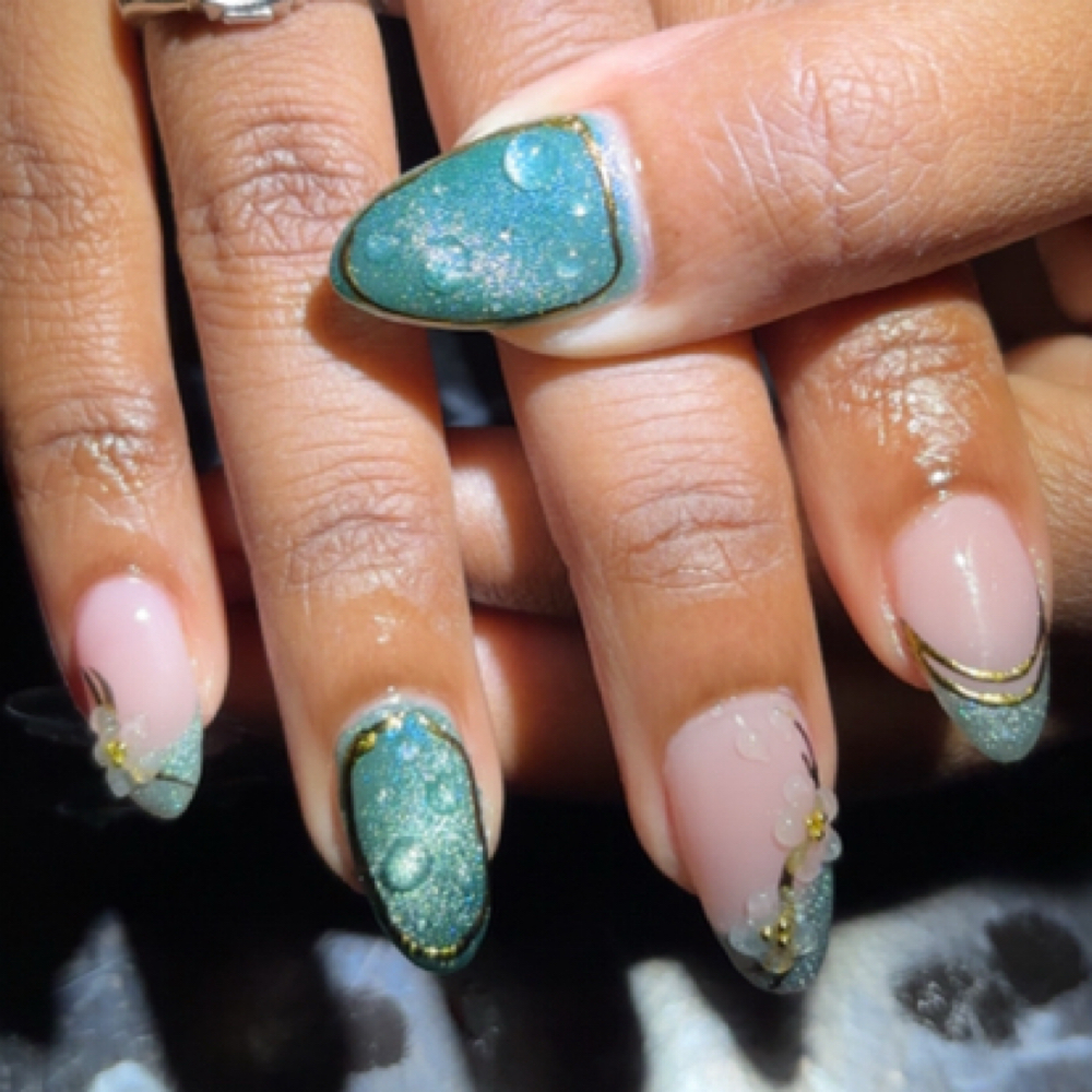 Fresh Set at Luxe Nails Lab in Jacksonville, FL