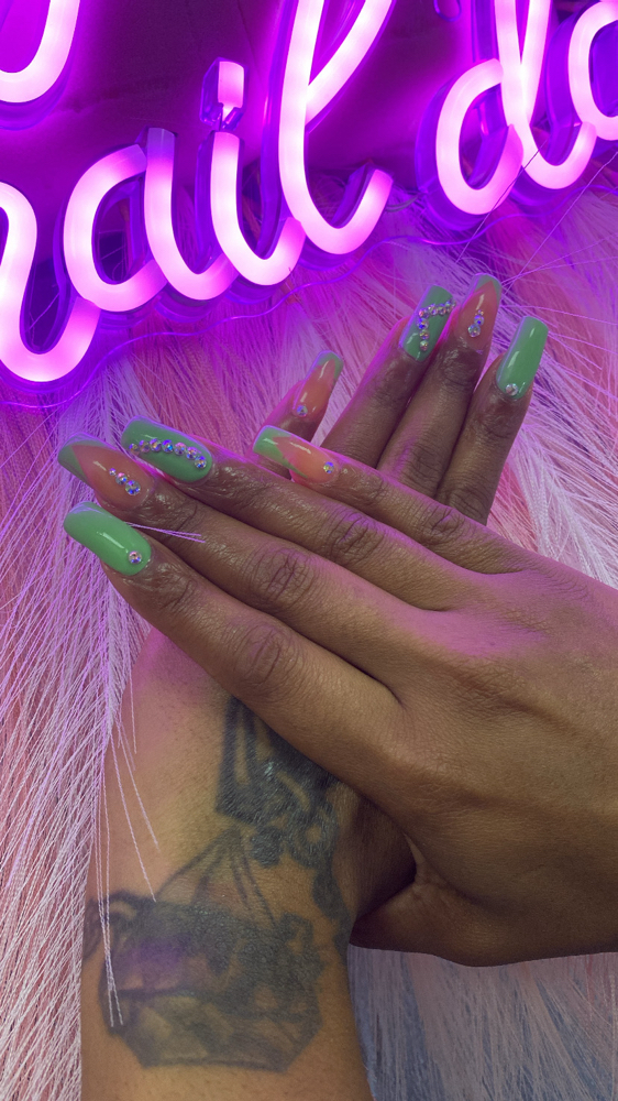 Sculpted full set w/tips
