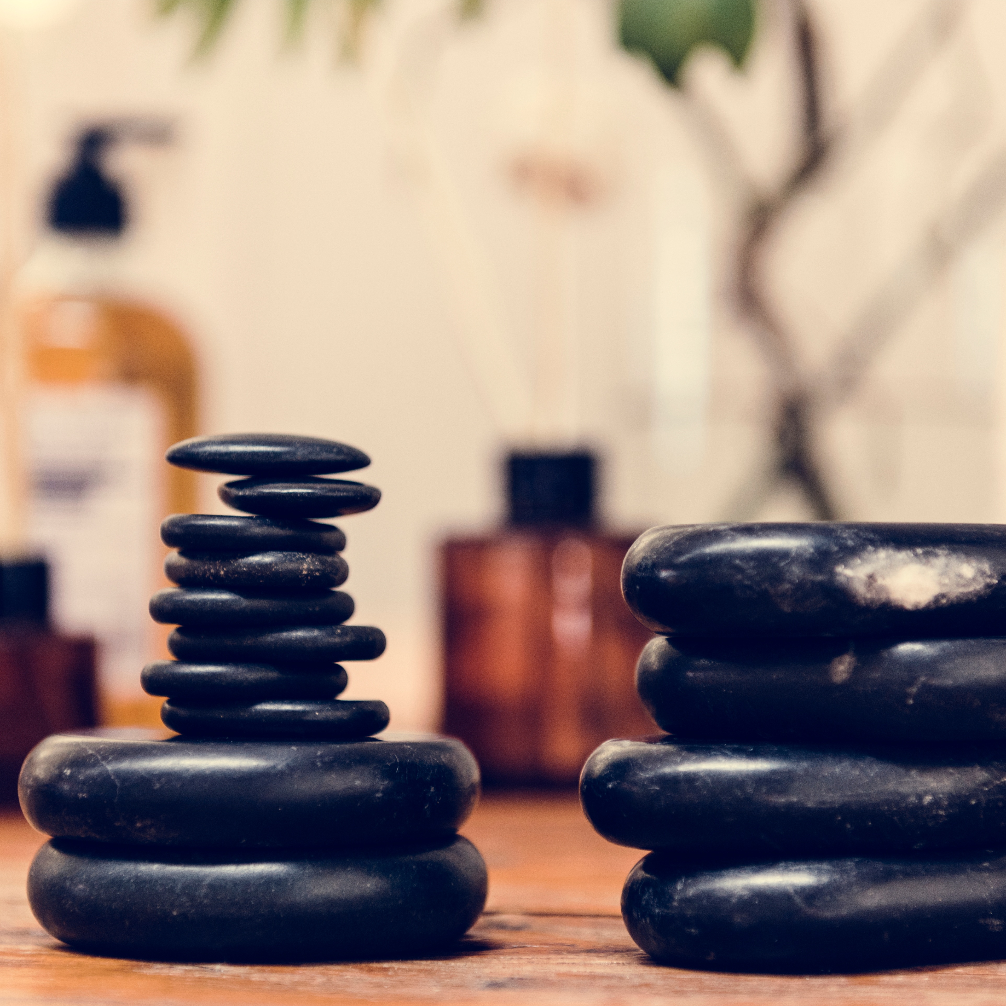 Hot Stone Massage 90min.