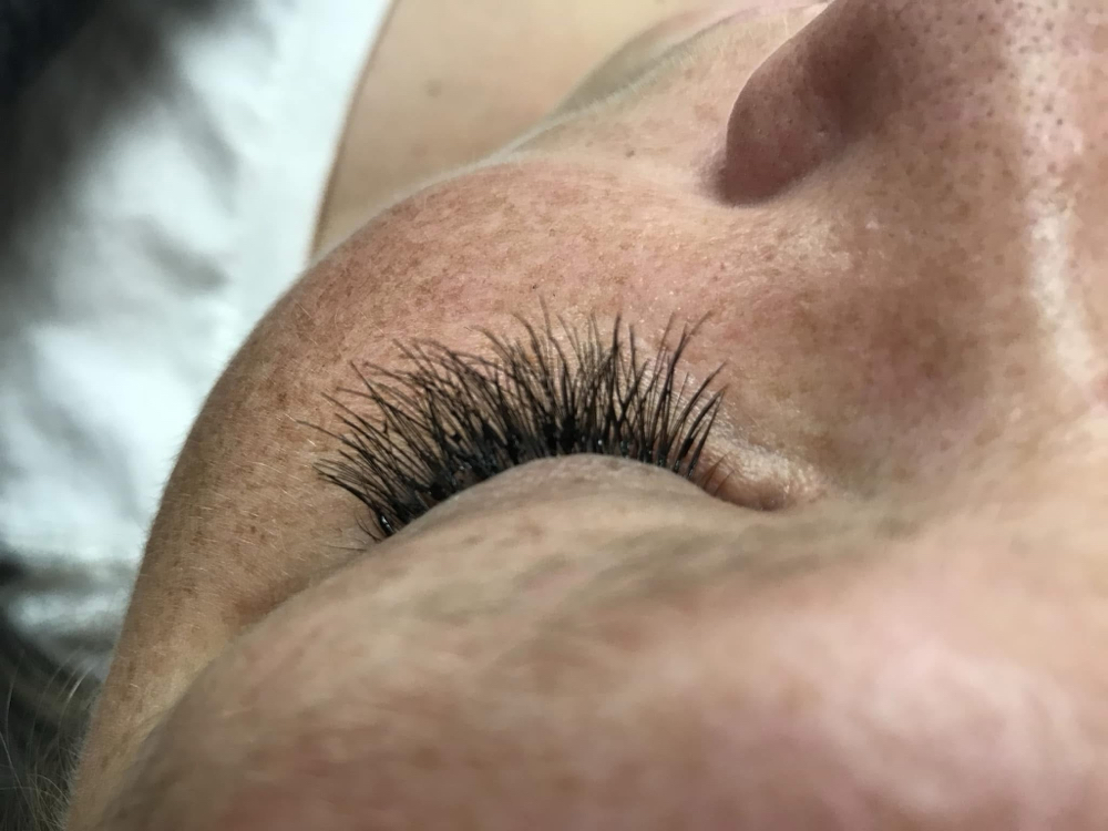 Kim G.’s Signature Lash