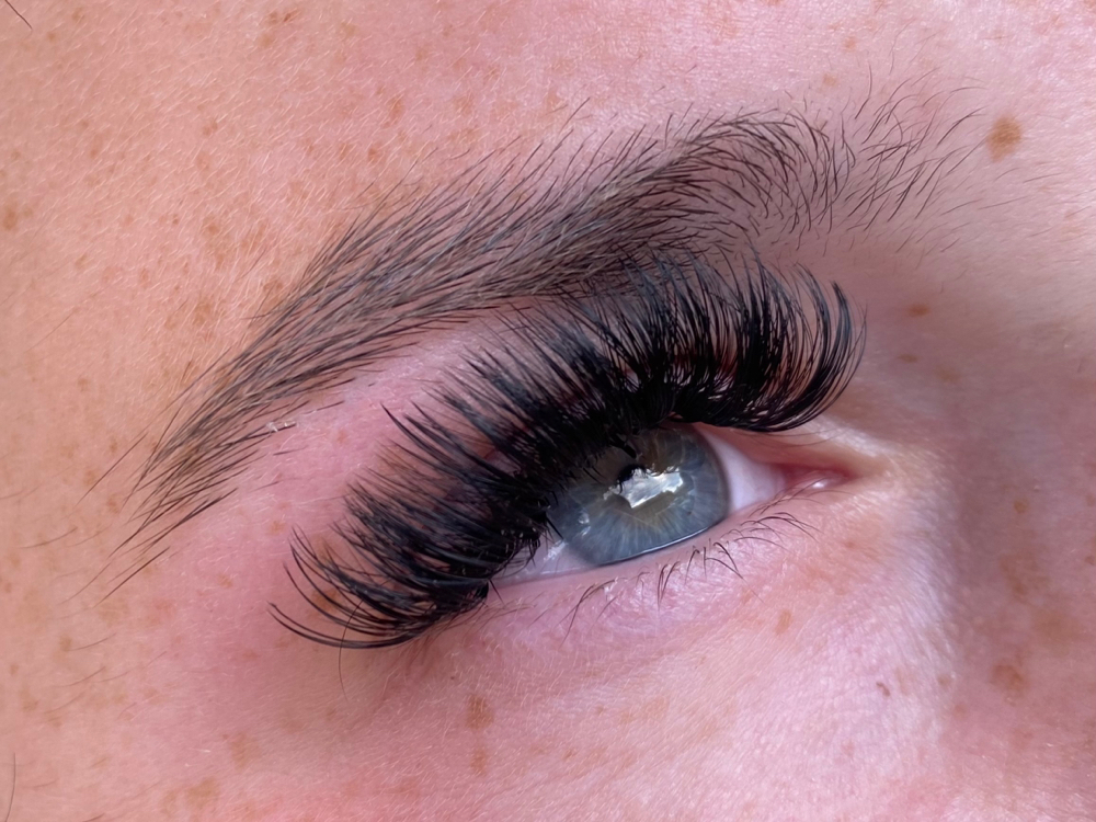 Lash Removal