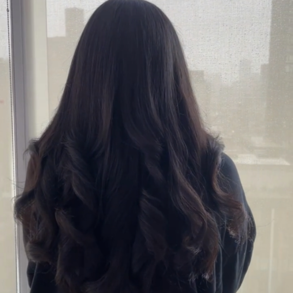 Tape In Extension Experience at LLuxe Links in Brooklyn, NY