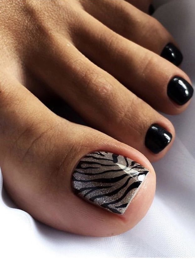 Luxury Pedicure with Gel