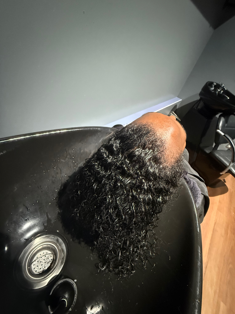 Wash & Deep Condition at TheHairAllure in Indianapolis, IN