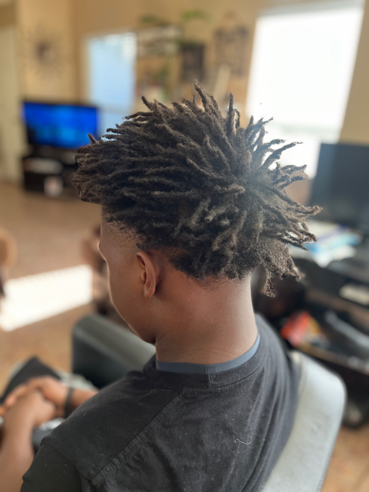 Free forms to traditional locs at Rasheda Stylez in Katy, TX