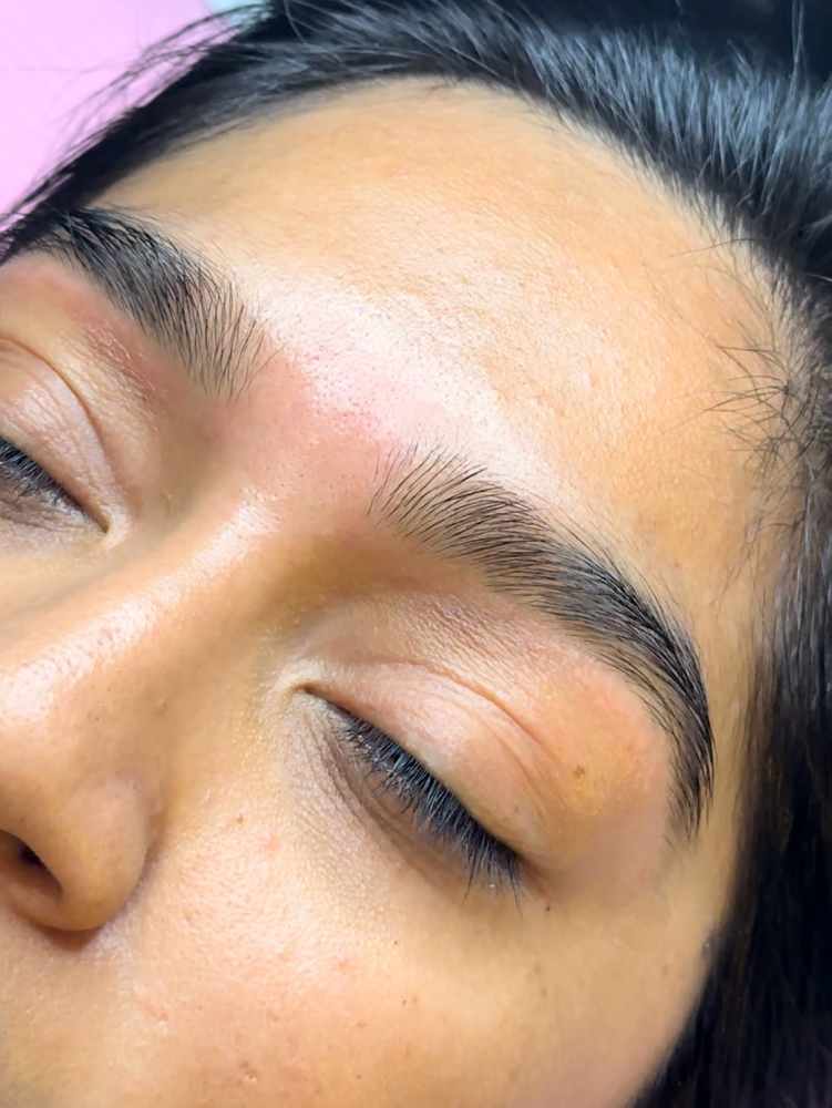 Eyebrow Wax (Returning)