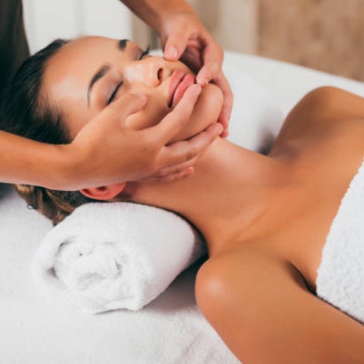 On Break✨️30m Lifting Face Massage at Vibe & Glow Aesthetics in Tucson, AZ