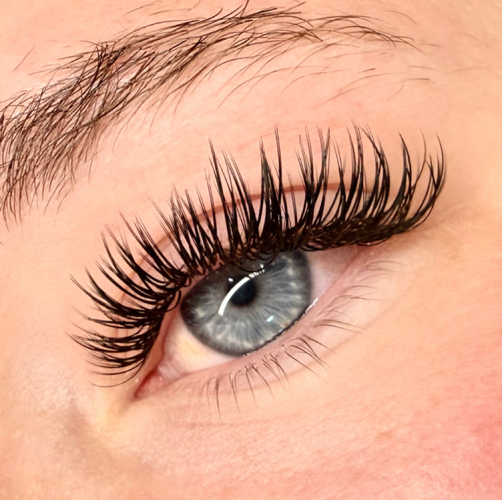 Glue Patch Test at Lashes by Madison Bours in Thornton, CO