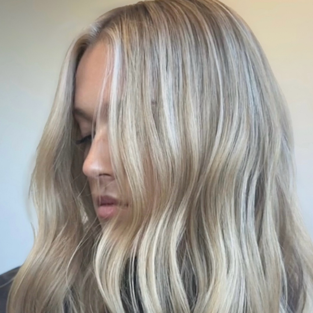 HL Touch Up (6-10 wks only) at HAIRBYSHAWNJASE in Temple, TX