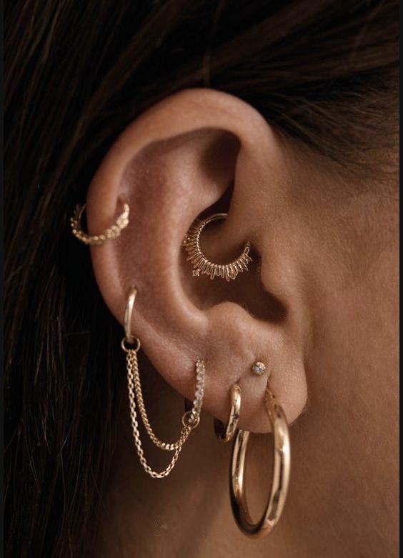 4 Piercings