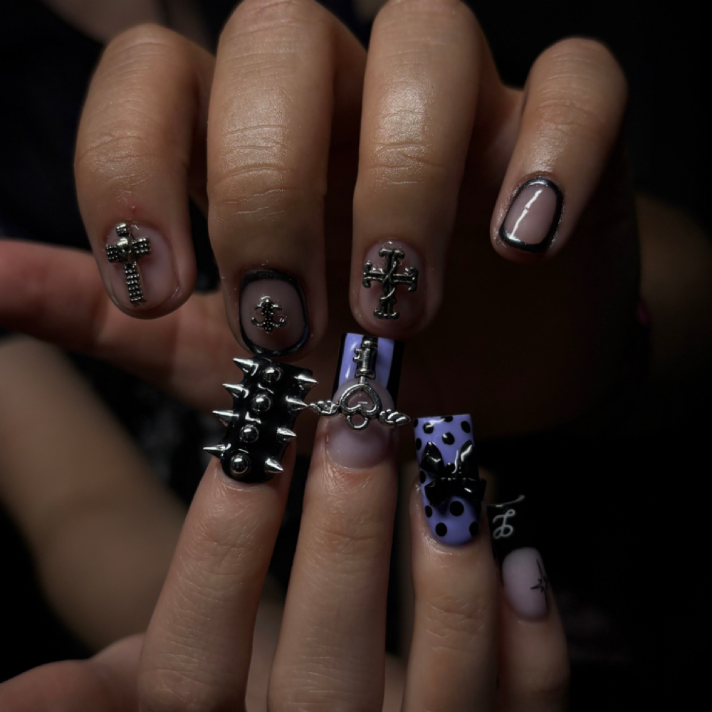 Couple Set at STAR CLAWZ in Dallas, TX