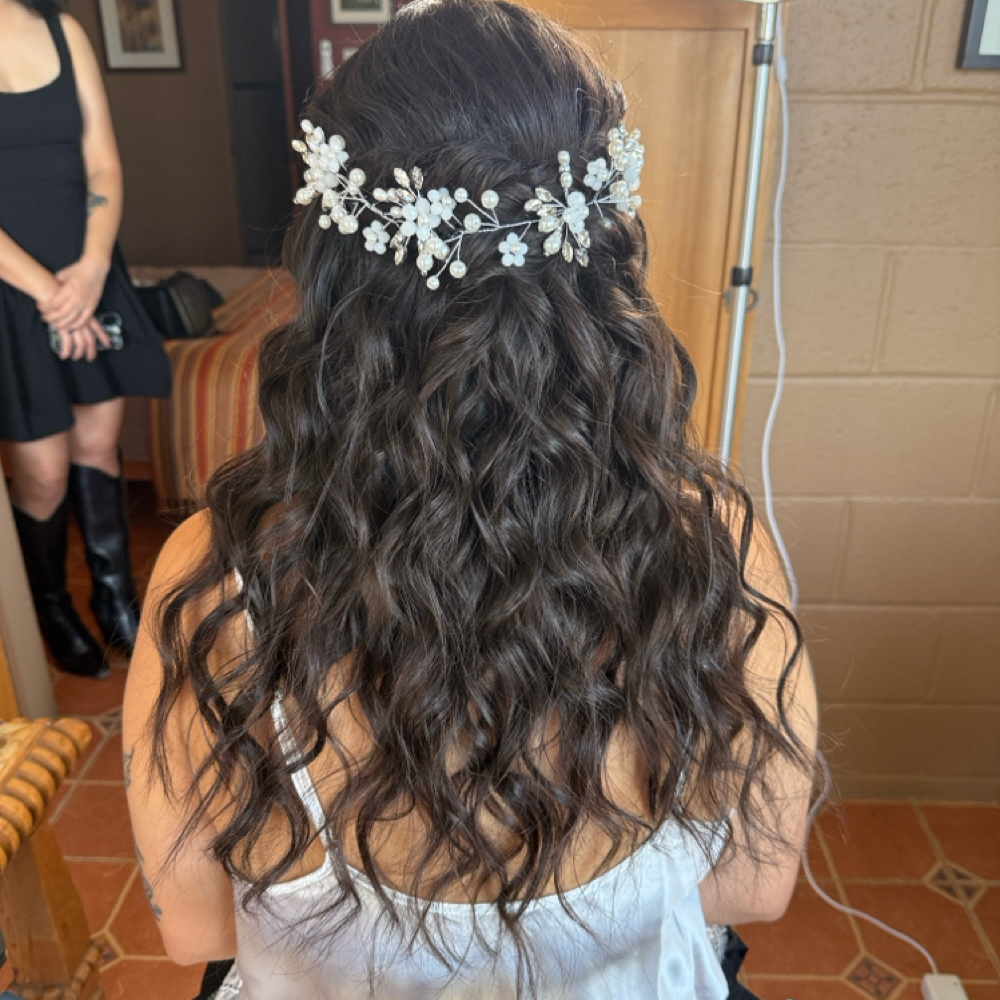 Curls & Beach Waves at MOONLIGHT GLAMOUR in Anaheim, CA