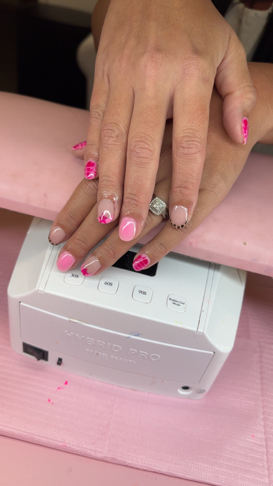 8 Finger Design